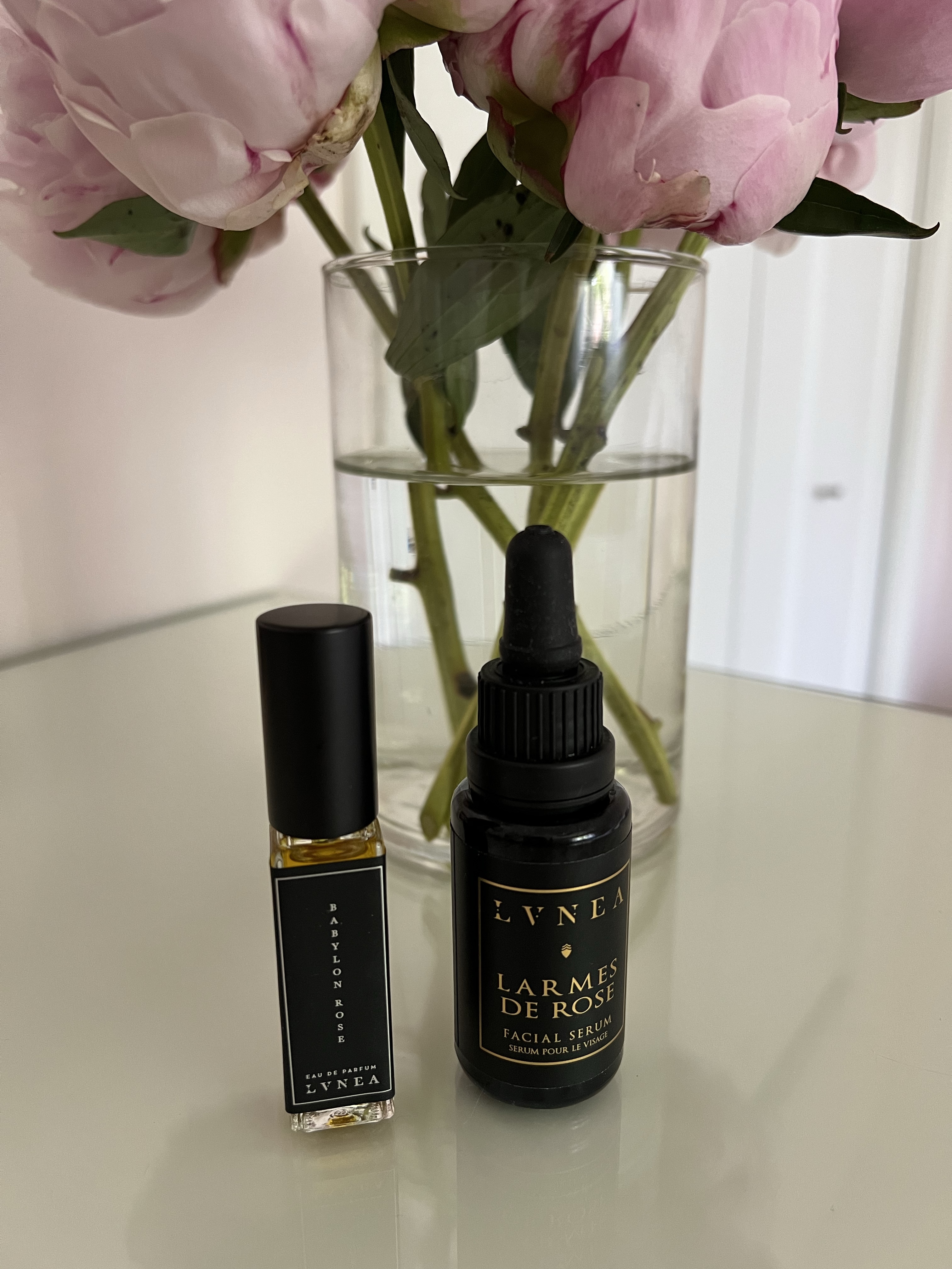 In love with Lvnea – the most beautiful, all-natural perfumes made right here in Canada 💕